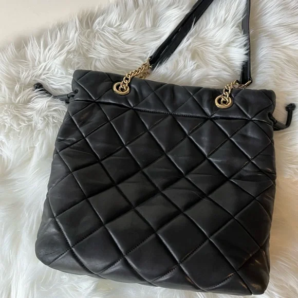 MK vintage quilted lambskin leather purse GUC - Picture 3 of 9